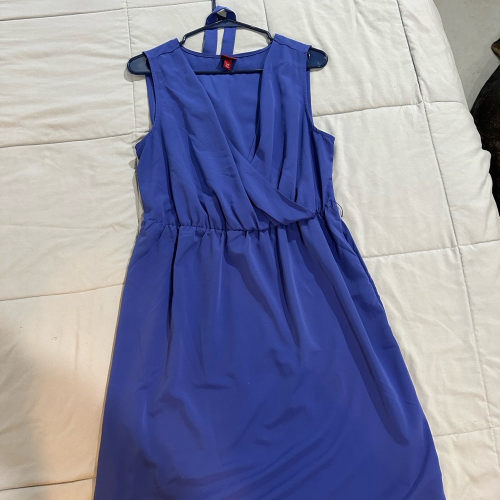 Elegant Blue Sleeveless Dress